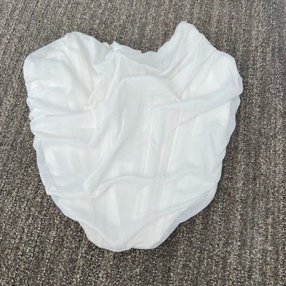 Corset - Picture 2 of 3